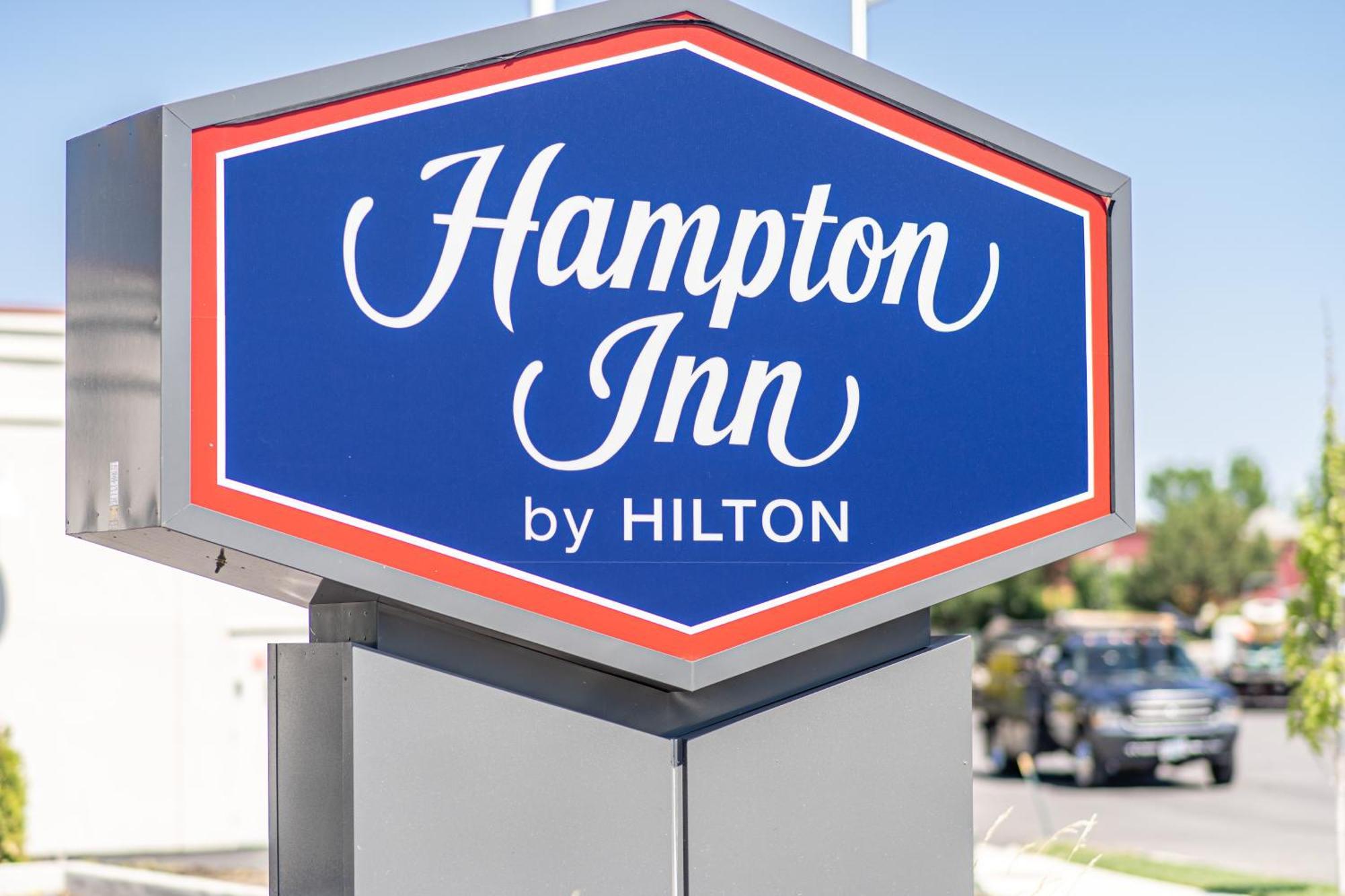Hampton Inn Redmond Bend Airport Exterior foto