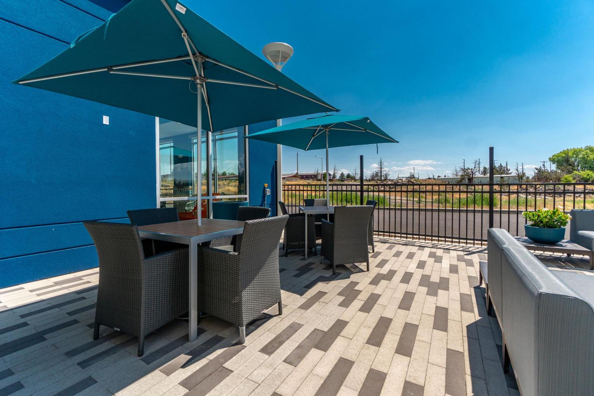 Hampton Inn Redmond Bend Airport Exterior foto