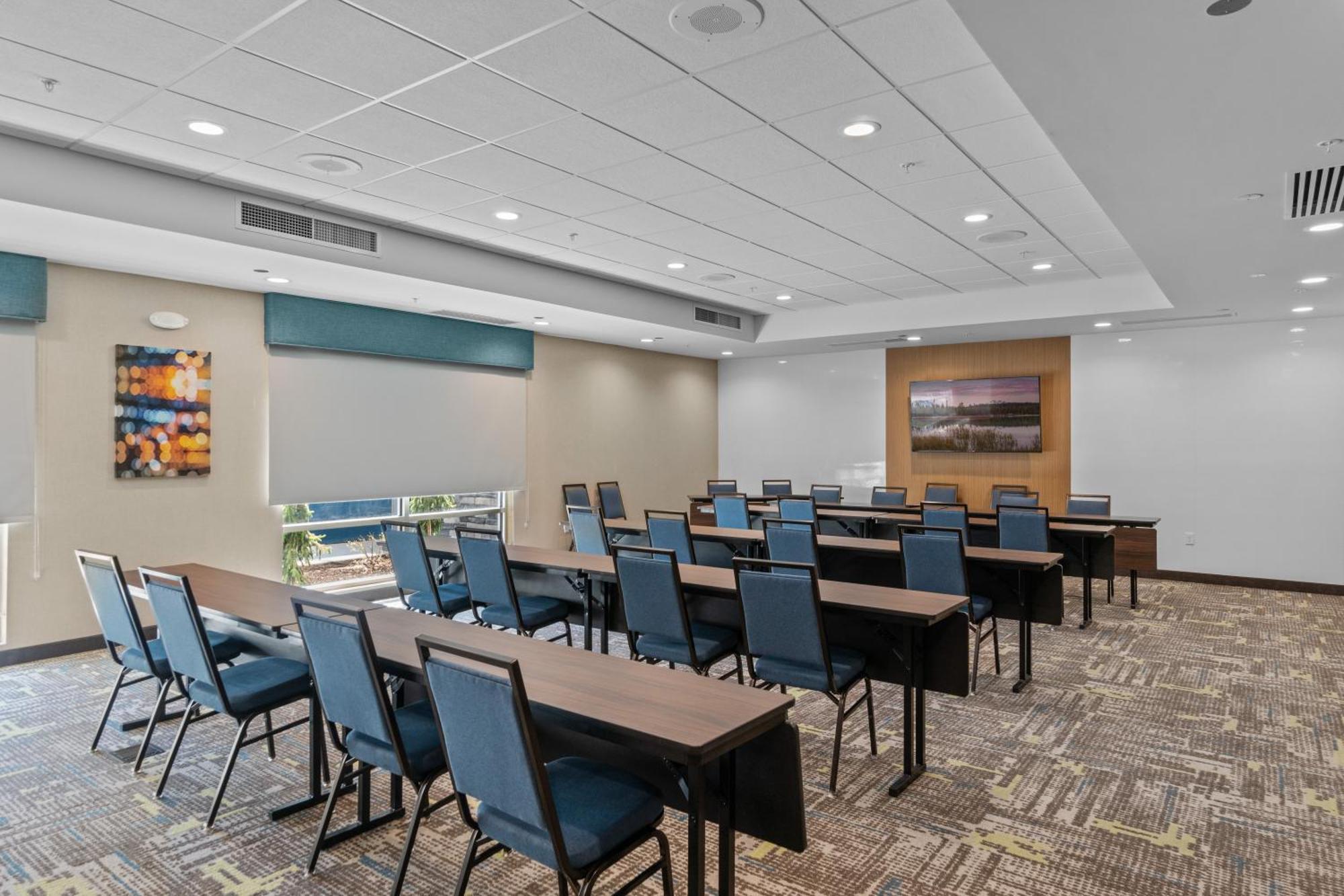 Hampton Inn Redmond Bend Airport Exterior foto